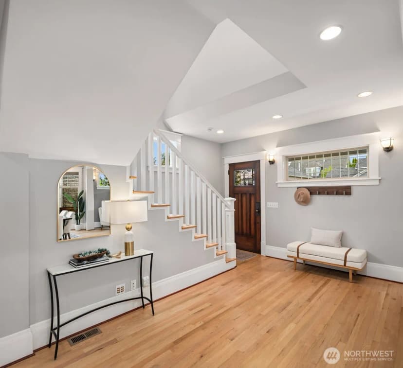 Property photo for 159 Blaine Street, Seattle photo 4