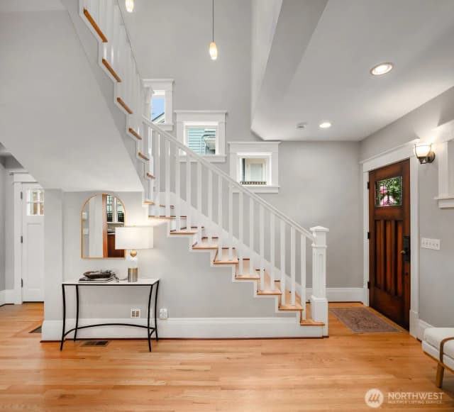 Property photo for 159 Blaine Street, Seattle photo 5