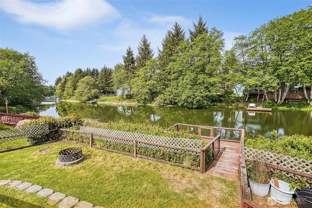 Property photo for 792 Island Circle Se, Ocean Shores photo 3