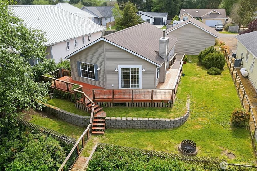 Property photo for 792 Island Circle Se, Ocean Shores photo 2