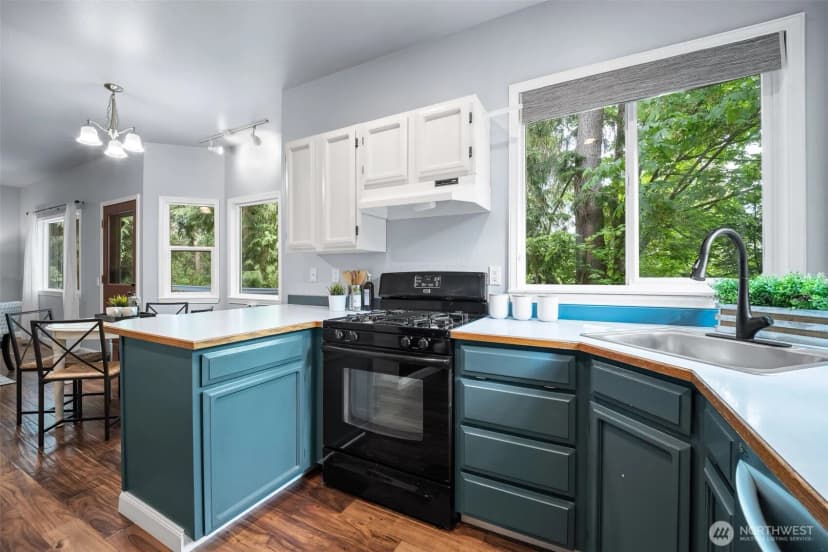 Property photo for 18104 Broadway Avenue, Snohomish photo 13