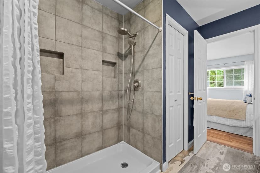 Property photo for 18104 Broadway Avenue, Snohomish photo 23