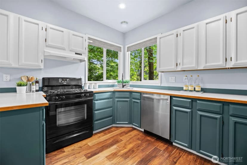 Property photo for 18104 Broadway Avenue, Snohomish photo 11