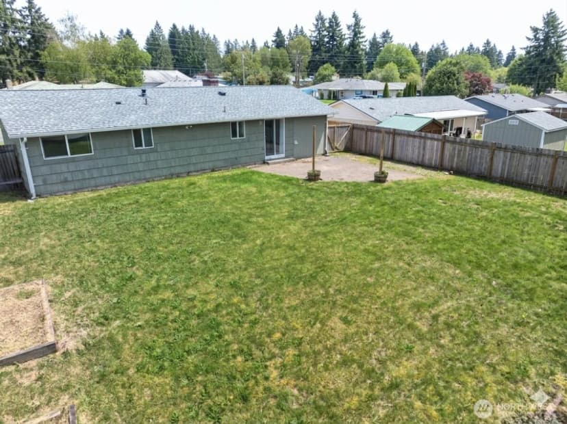 Property photo for 17035 128th Avenue Se, Renton photo 15