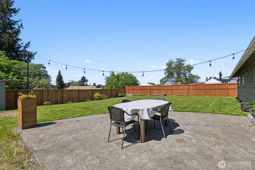 Property photo for 17035 128th Avenue Se, Renton photo 14