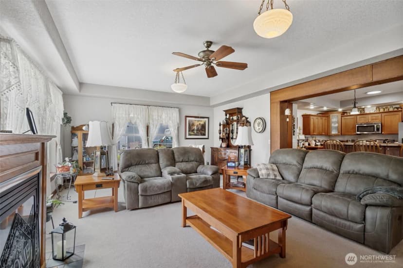 Property photo for 2716 Foron Road, Centralia photo 9