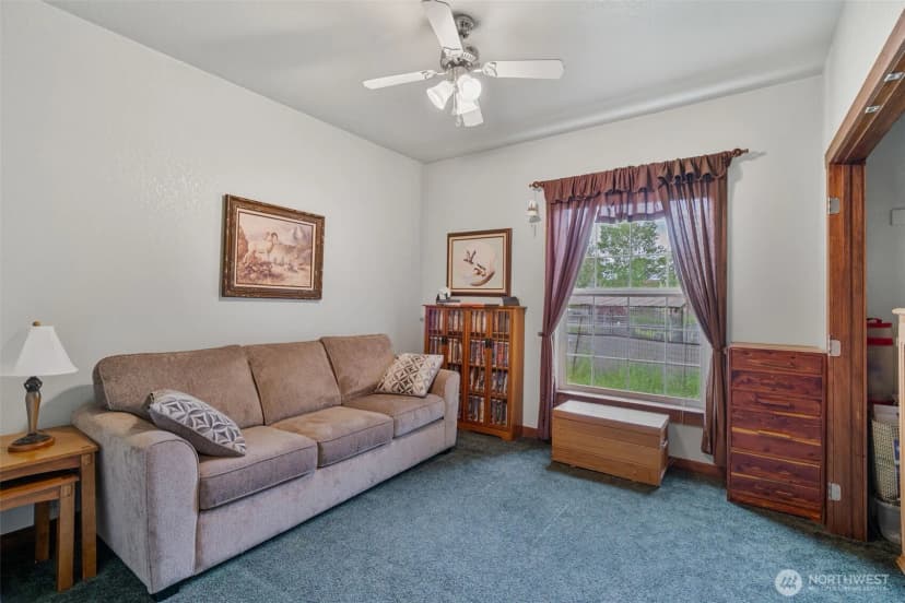 Property photo for 2716 Foron Road, Centralia photo 15