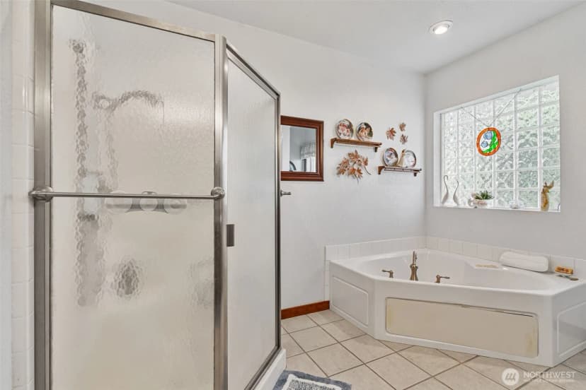 Property photo for 2716 Foron Road, Centralia photo 14