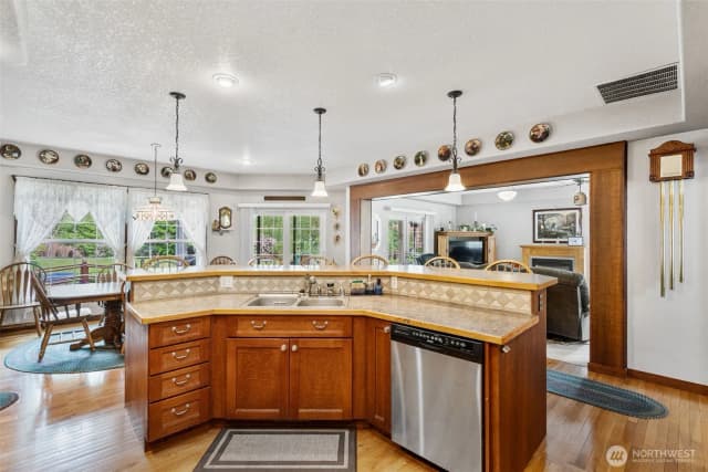 Property photo for 2716 Foron Road, Centralia photo 5