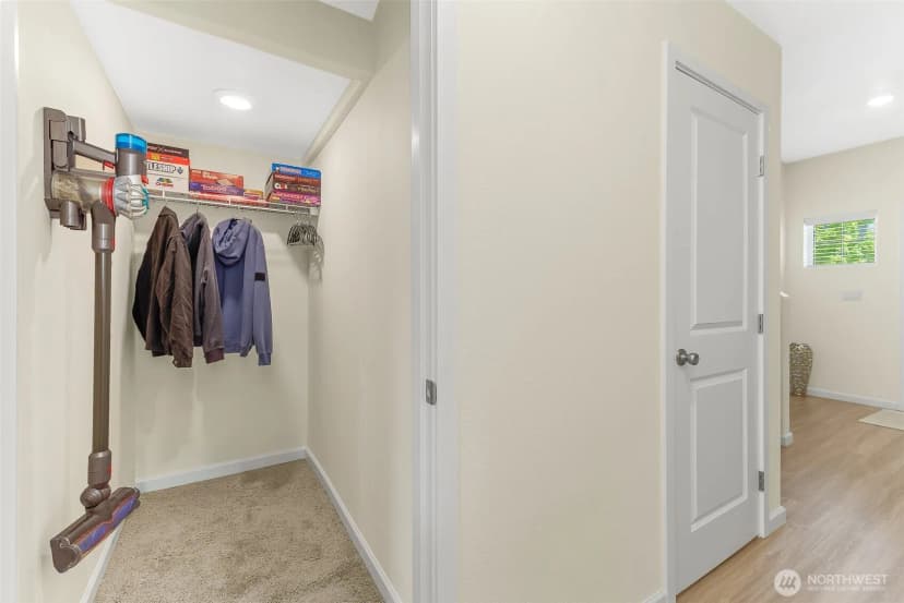 Property photo for 1228 W 16th Avenue, La Center photo 8