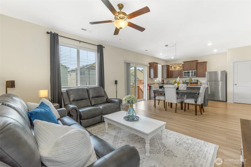 Property photo for 1228 W 16th Avenue, La Center photo 15