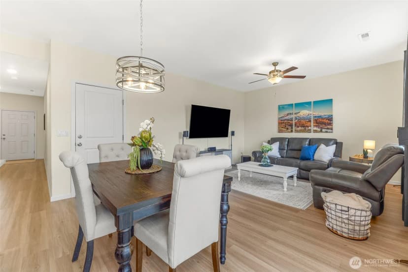 Property photo for 1228 W 16th Avenue, La Center photo 14
