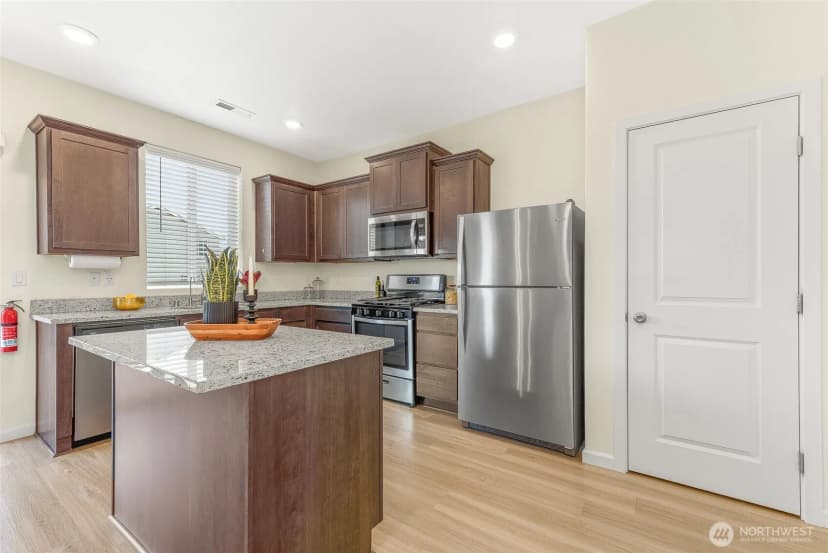 Property photo for 1228 W 16th Avenue, La Center photo 10