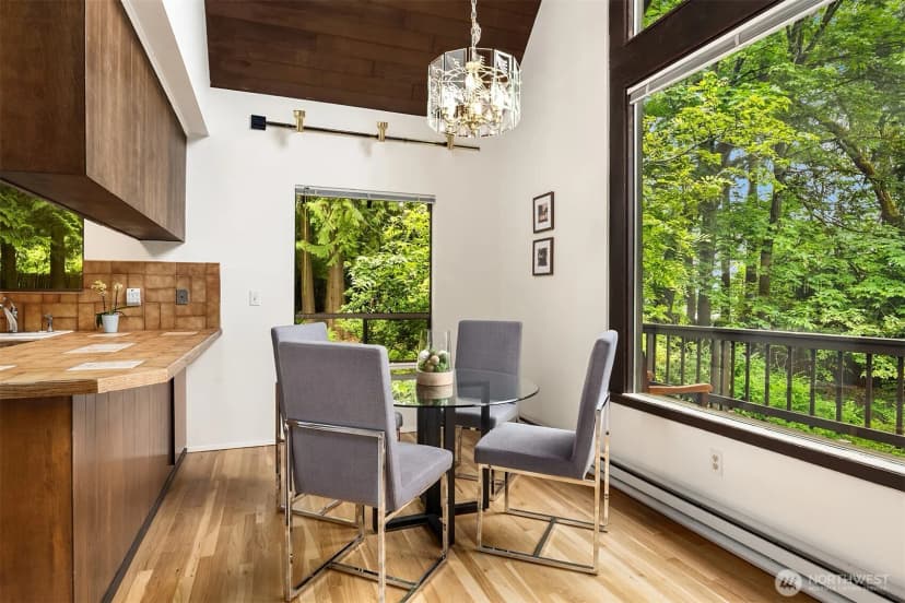 Property photo for 5709 80th Avenue Se, Mercer Island photo 9