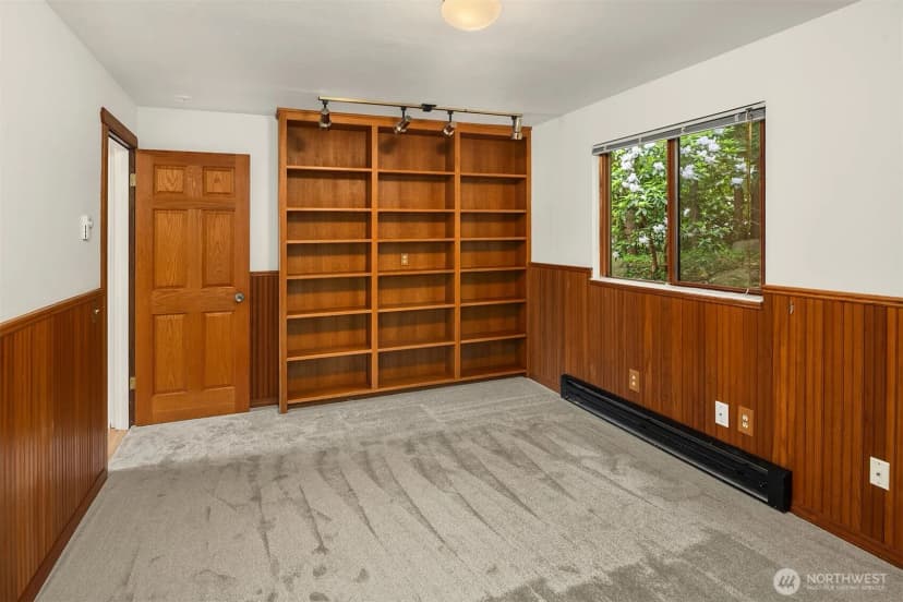 Property photo for 5709 80th Avenue Se, Mercer Island photo 16