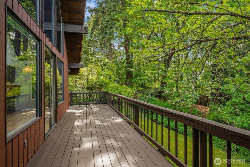 Property photo for 5709 80th Avenue Se, Mercer Island photo 24