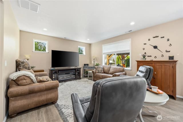 Property photo for 609 N Bradley Street, Chelan photo 5