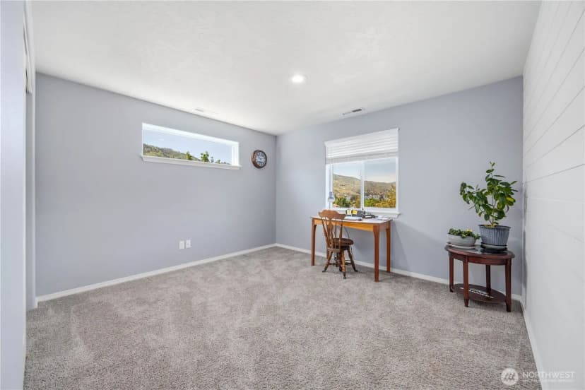 Property photo for 609 N Bradley Street, Chelan photo 23