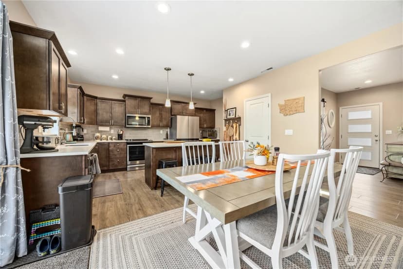 Property photo for 609 N Bradley Street, Chelan photo 9