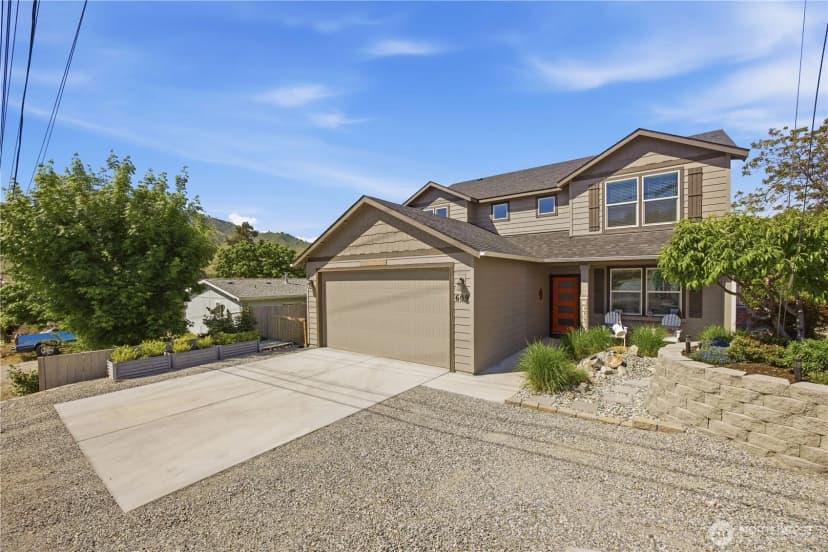 Property photo for 609 N Bradley Street, Chelan photo 2