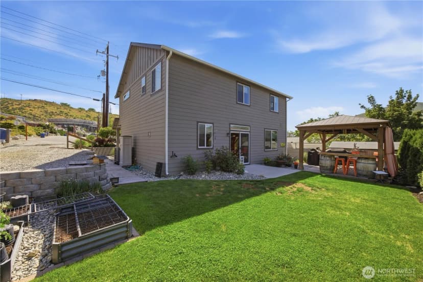 Property photo for 609 N Bradley Street, Chelan photo 30