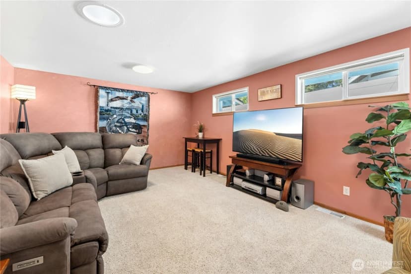 Property photo for 18204 59th Place W, Lynnwood photo 11