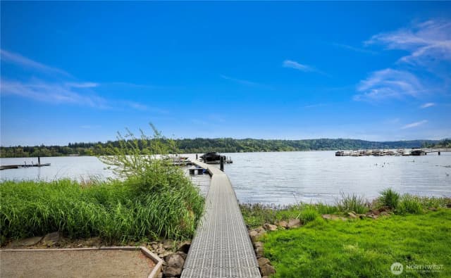 Property photo for 4050 W Lake Sammamish Parkway Ne #2, Redmond