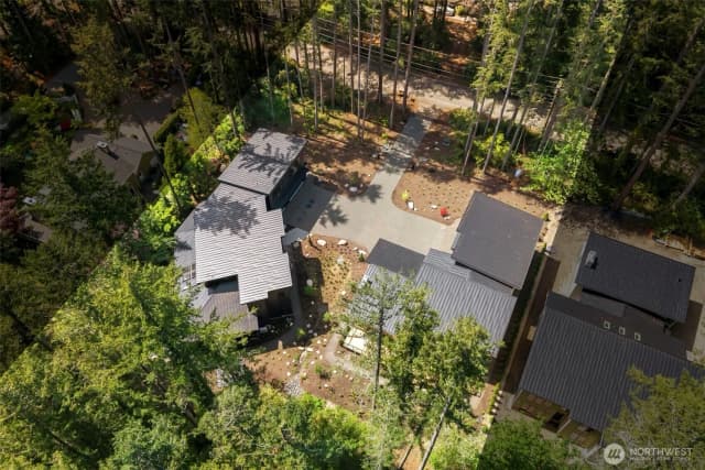 Property photo for 13982 13970 Manzanita Road Ne, Bainbridge Island photo 2