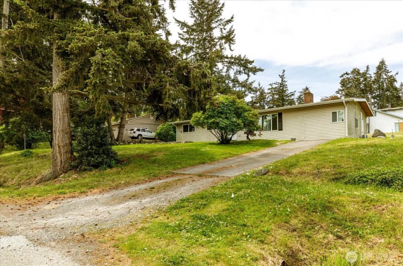 Property photo for 2642 Olympic Drive, Oak Harbor photo 3