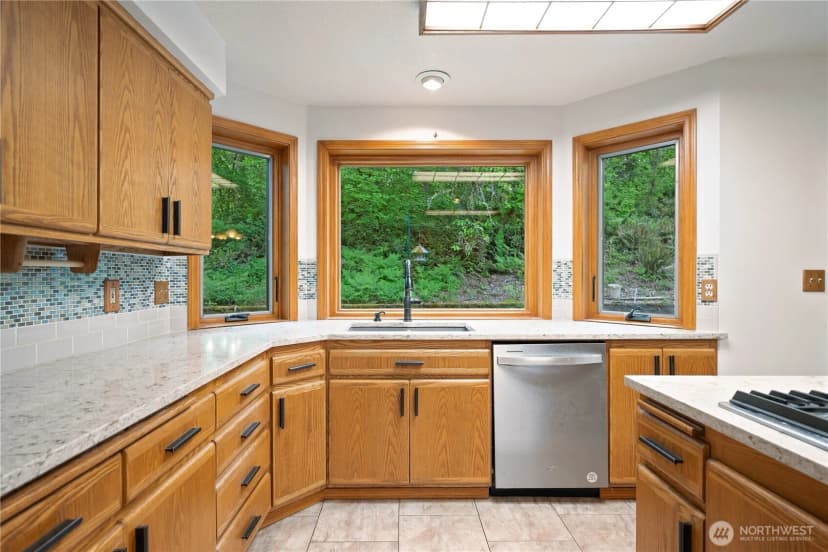 Property photo for 165 Tanglewood Drive, Longview photo 14