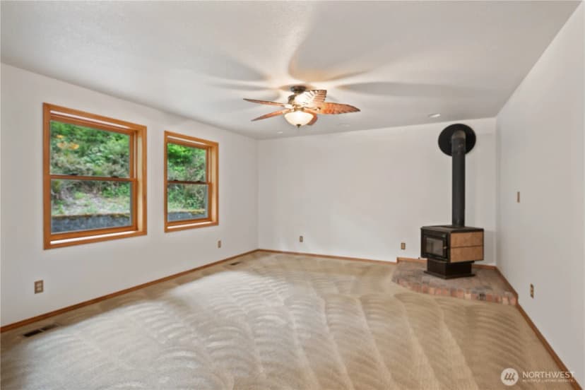 Property photo for 165 Tanglewood Drive, Longview photo 18