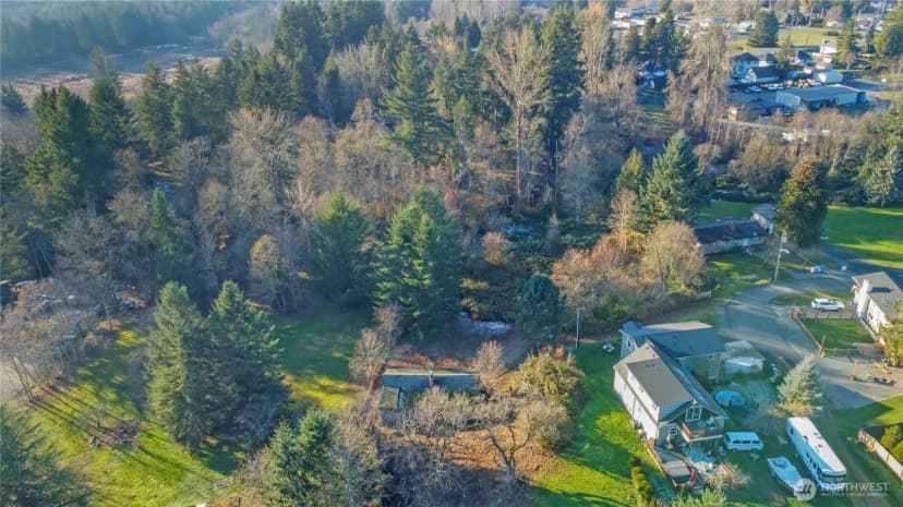 Property photo for 32910 5th Avenue, Black Diamond photo 22
