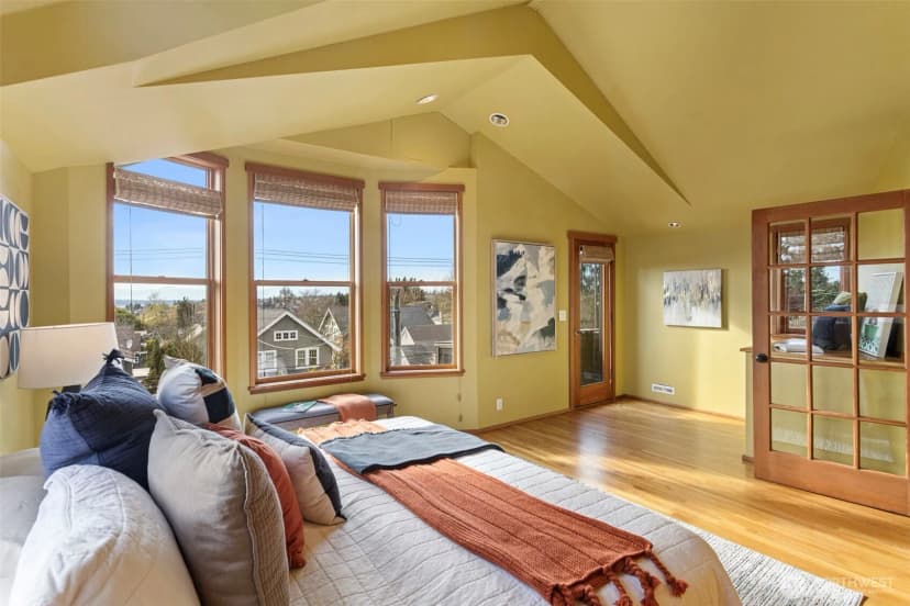 Property photo for 1524 10th Avenue W, Seattle photo 17