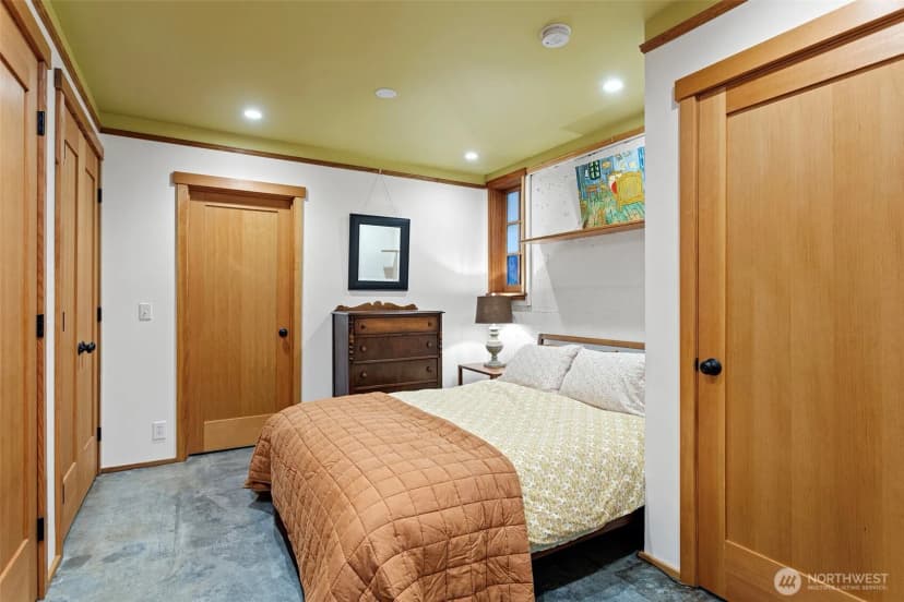 Property photo for 1524 10th Avenue W, Seattle photo 35