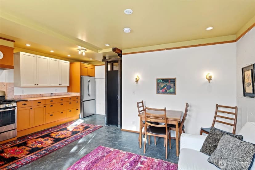 Property photo for 1524 10th Avenue W, Seattle photo 32
