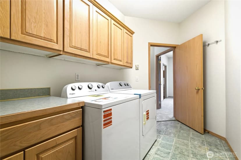Property photo for 23 N 86th Avenue, Yakima photo 14