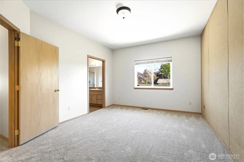 Property photo for 23 N 86th Avenue, Yakima photo 9