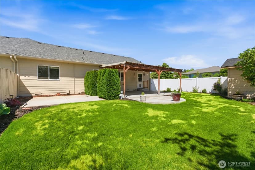 Property photo for 23 N 86th Avenue, Yakima photo 17