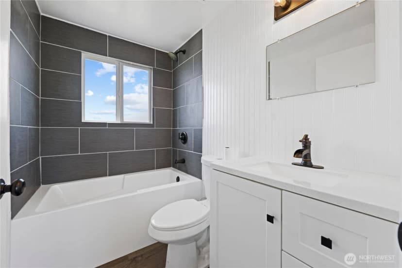 Property photo for 34702 G Street, Ocean Park photo 38