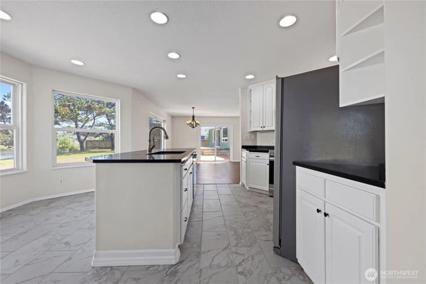 Property photo for 34702 G Street, Ocean Park photo 13
