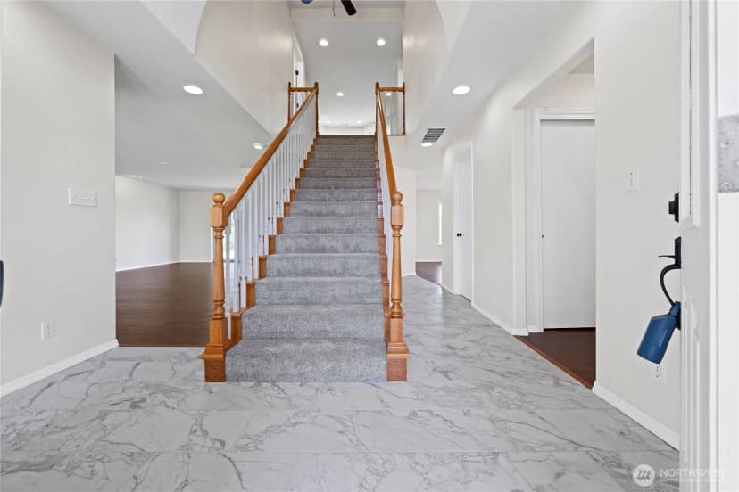 Property photo for 34702 G Street, Ocean Park photo 9