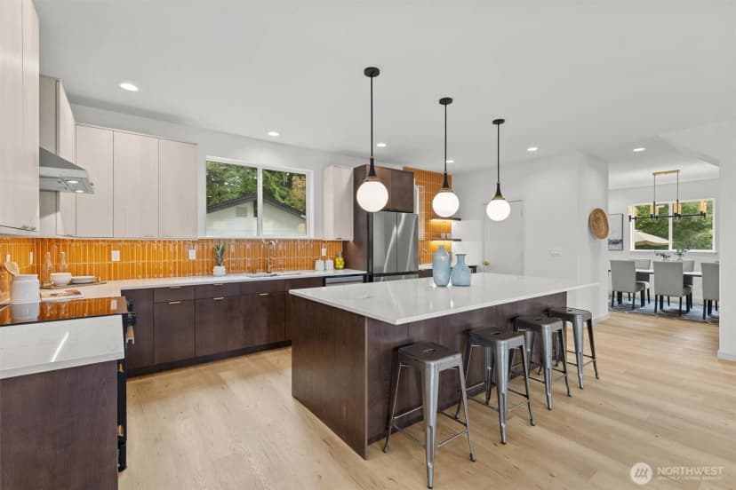 Property photo for 5446 40th Avenue Sw, Seattle photo 12