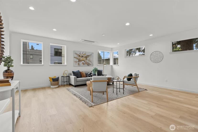 Property photo for 5446 40th Avenue Sw, Seattle photo 14