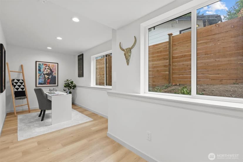 Property photo for 5446 40th Avenue Sw, Seattle photo 6
