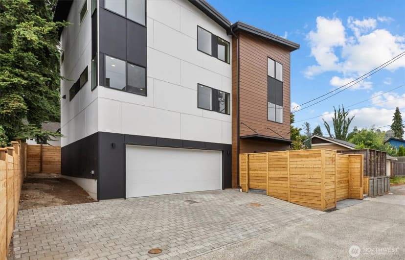 Property photo for 5446 40th Avenue Sw, Seattle