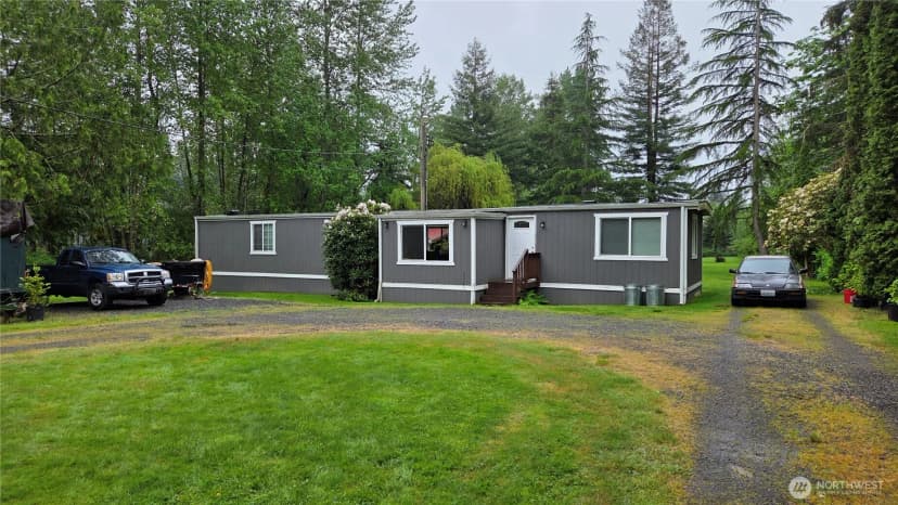 Property photo for 10110 60th Street Se, Snohomish photo 3