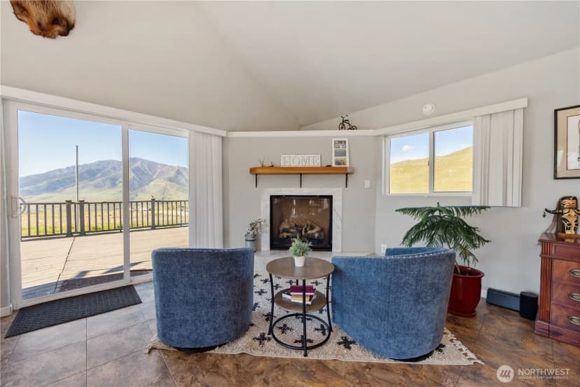 Property photo for 552 Bill Shaw Road, Pateros photo 12