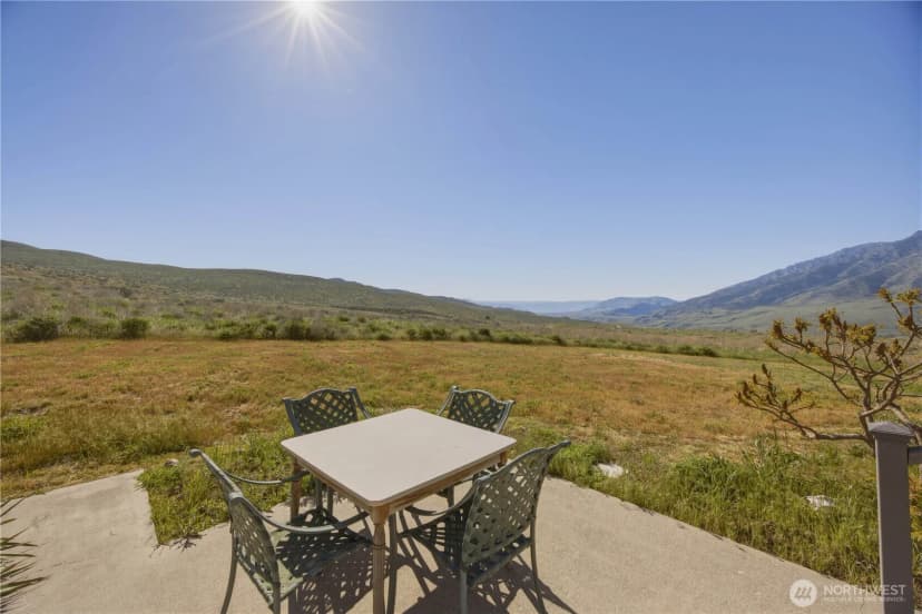Property photo for 552 Bill Shaw Road, Pateros photo 40