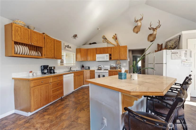 Property photo for 552 Bill Shaw Road, Pateros photo 18