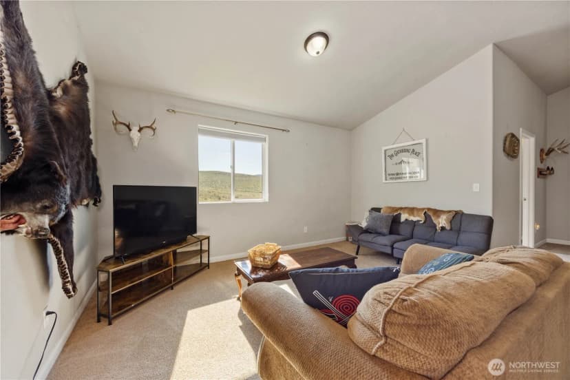 Property photo for 552 Bill Shaw Road, Pateros photo 32